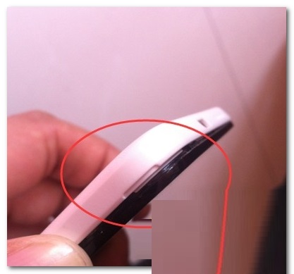 华为畅享5手机打开后盖的方法教程